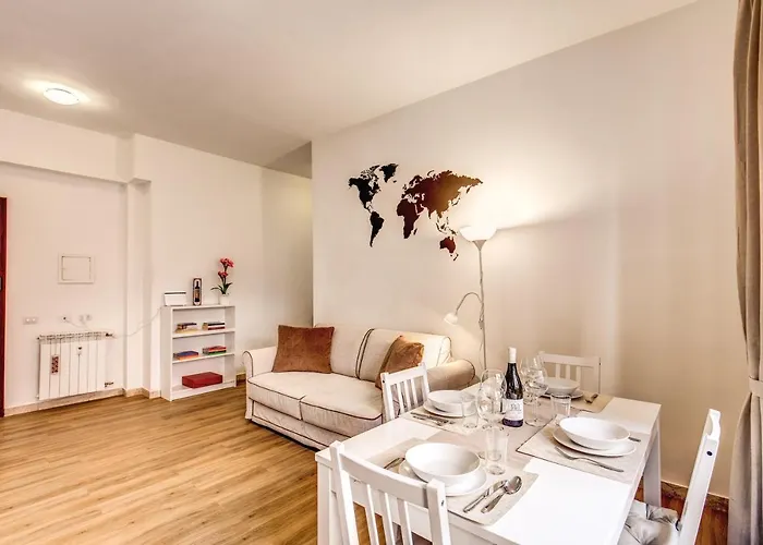 Aura Paradise Apartment - With Parking Garage